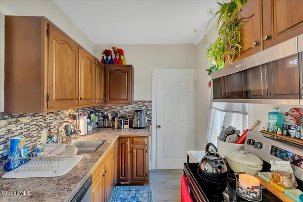 $250,000 | 212 East Main Street, Johnstown, NY 12095