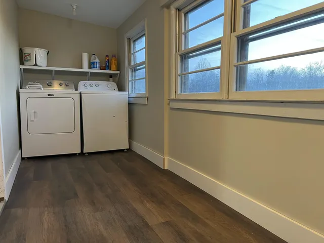 a view of a utility room with washer and dryer