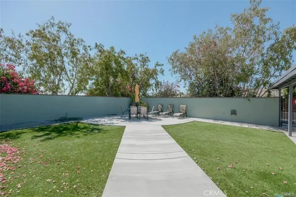 $1,750 | 587 El Placer Road, Palm Springs, CA 92264