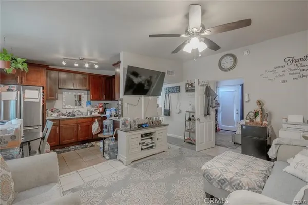 $1,750 | 587 El Placer Road, Palm Springs, CA 92264