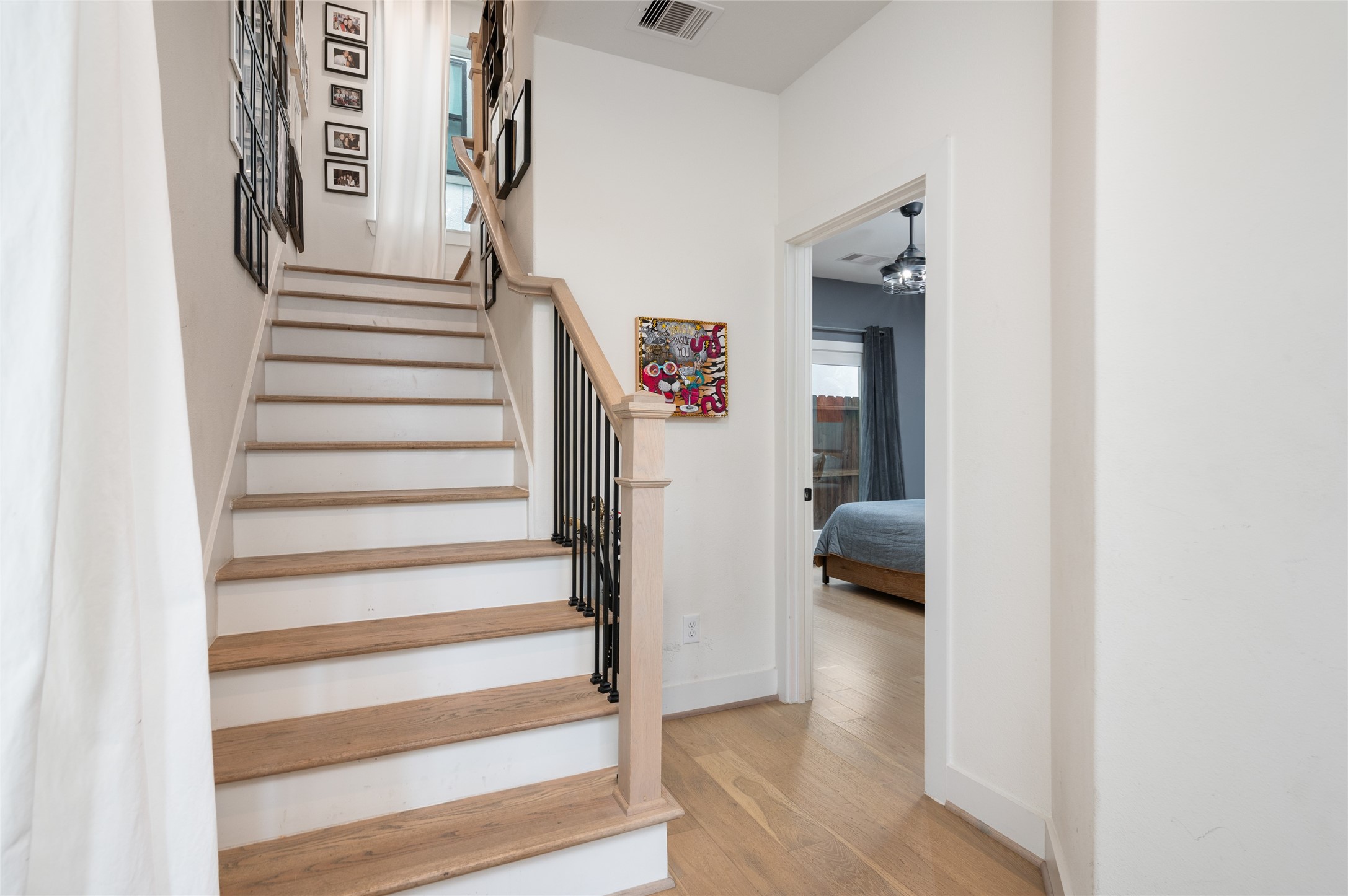 1747 Ojeman Spring Lane Houston, TX 77055 - Photo 10 of 24