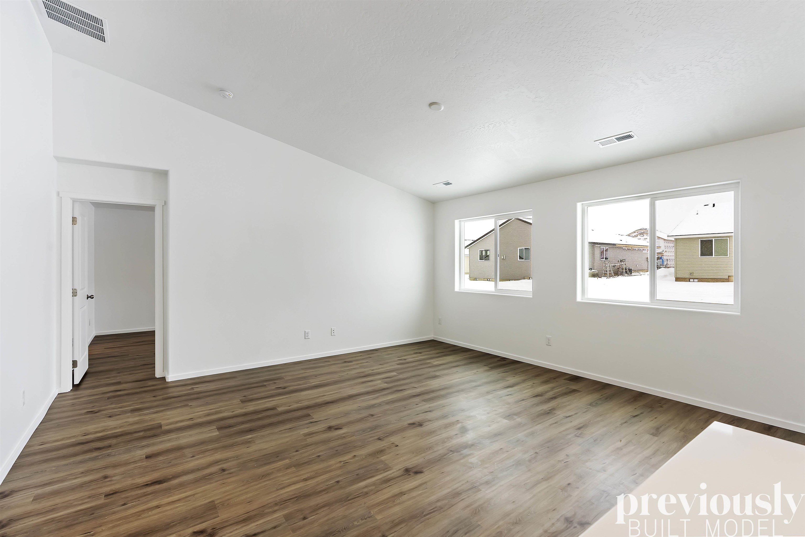 18808 East Riverside Avenue Spokane Valley, WA 99016 - Photo 3 of 13 Gallery Image 3