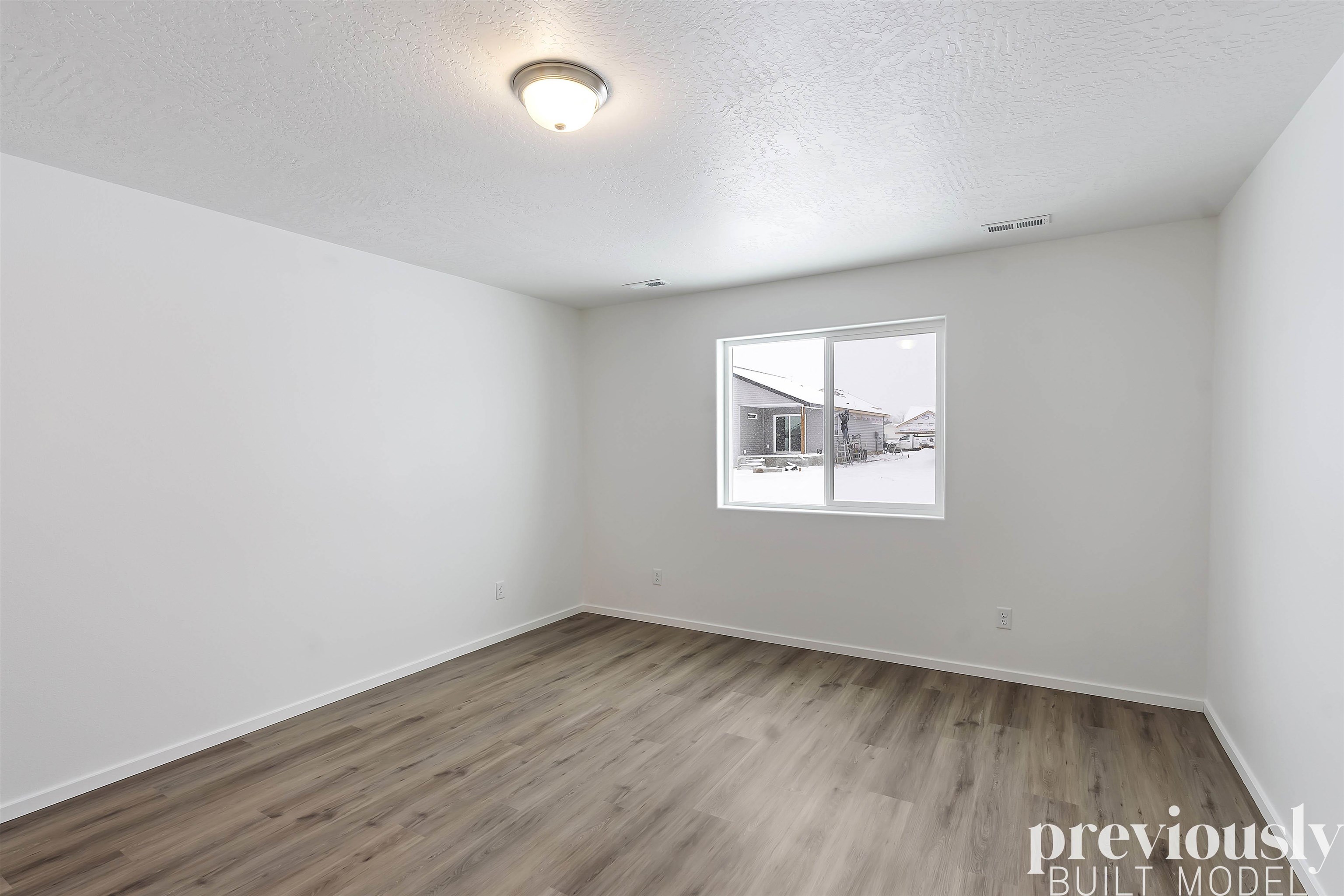 18808 East Riverside Avenue Spokane Valley, WA 99016 - Photo 8 of 13 Gallery Image 8
