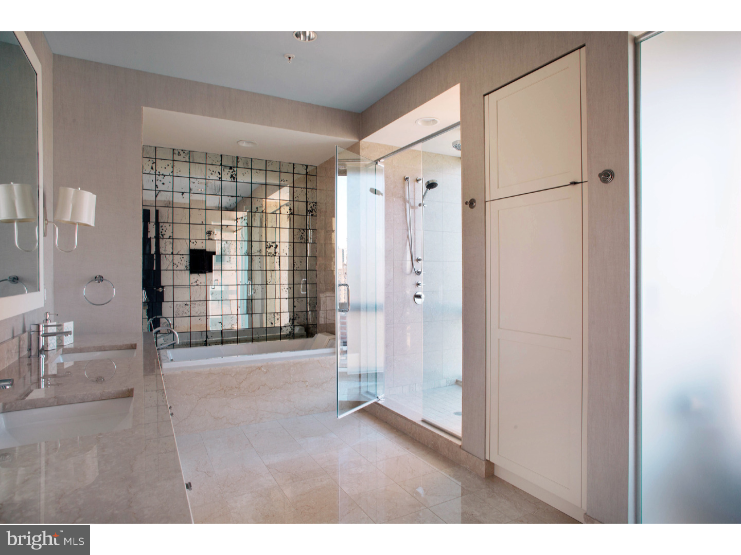 1706 Rittenhouse Square, Unit 1501 Philadelphia, PA 19103 - Photo 3 of 22