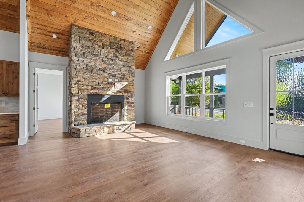 383 Rustic Barn Trail Morganton, GA 30560 - Photo 6 of 66