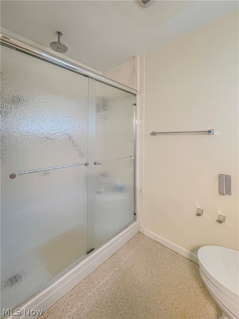 6827 Seneca Road Cleveland, OH 44143 - Photo 13 of 20 Gallery Image 13