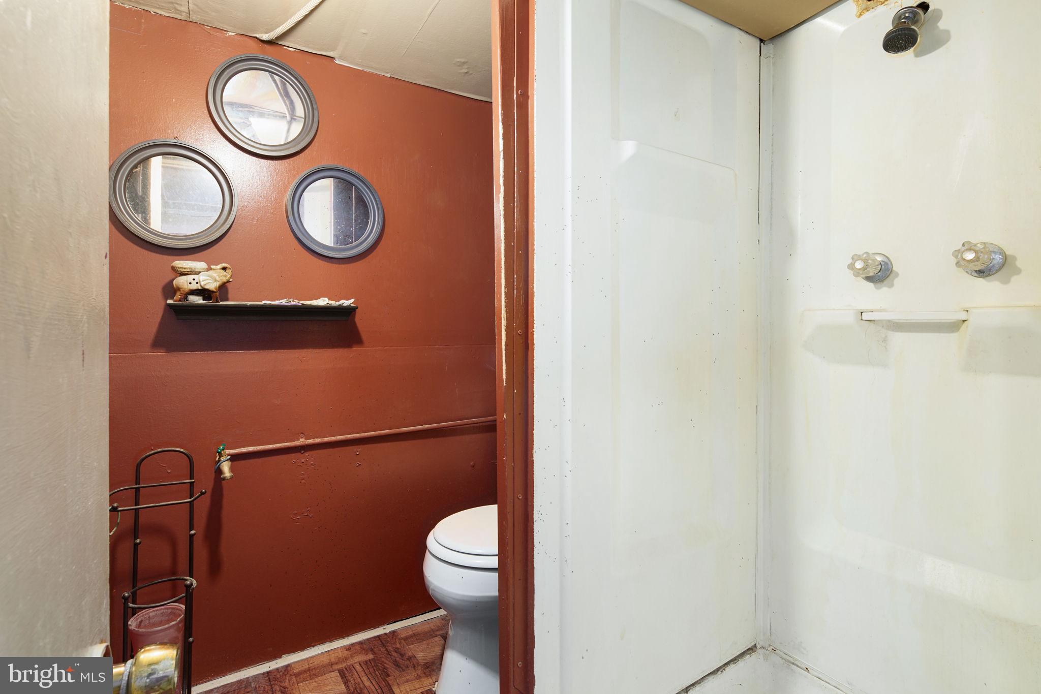 7501 Parkview Road Upper Darby, PA 19082 - Photo 18 of 28