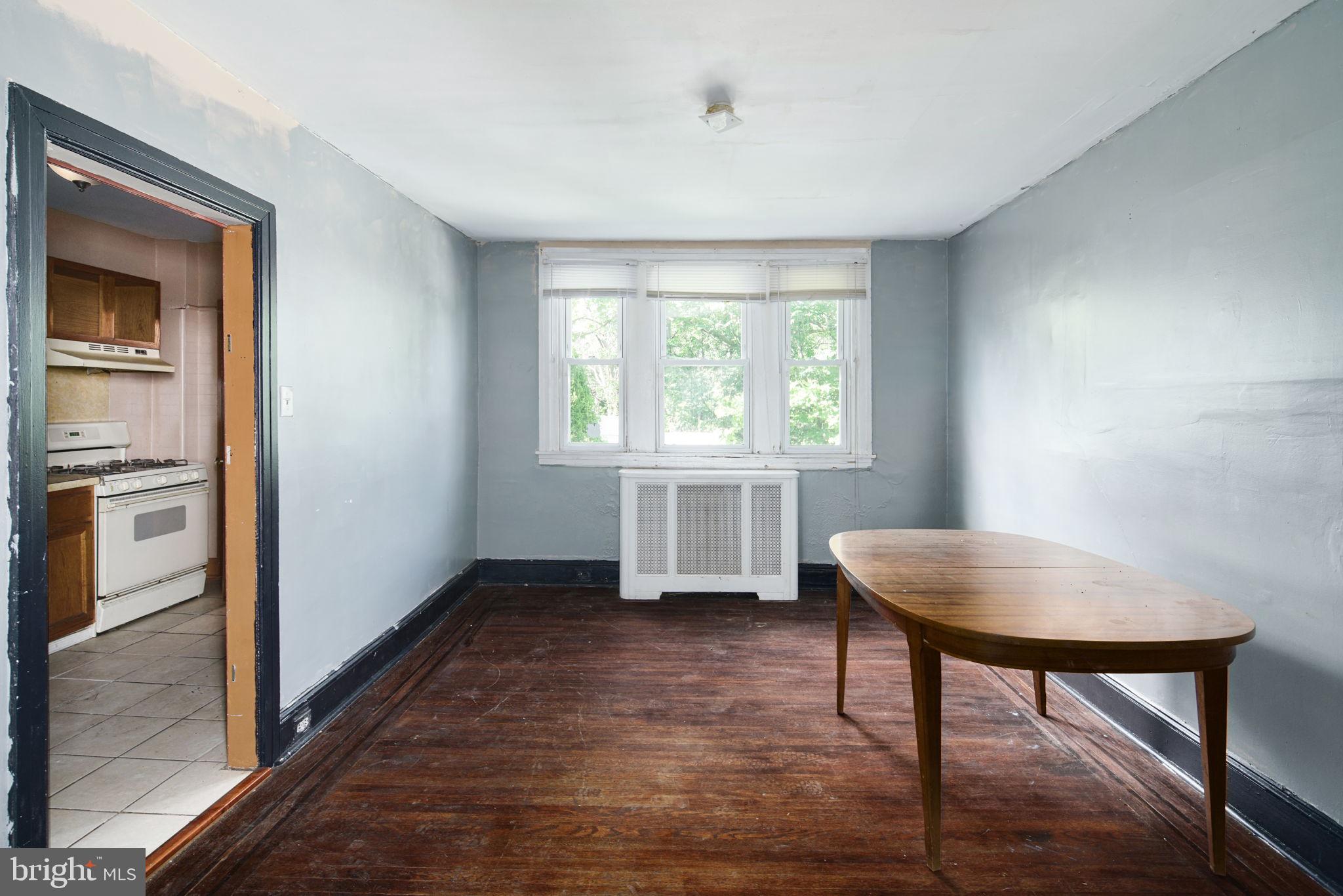 7501 Parkview Road Upper Darby, PA 19082 - Photo 6 of 28