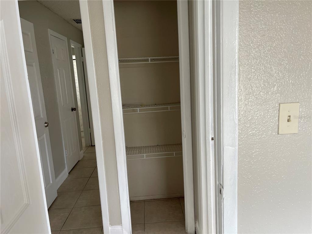 4321 Chateau Road Orlando, FL 32808 - Photo 24 of 26