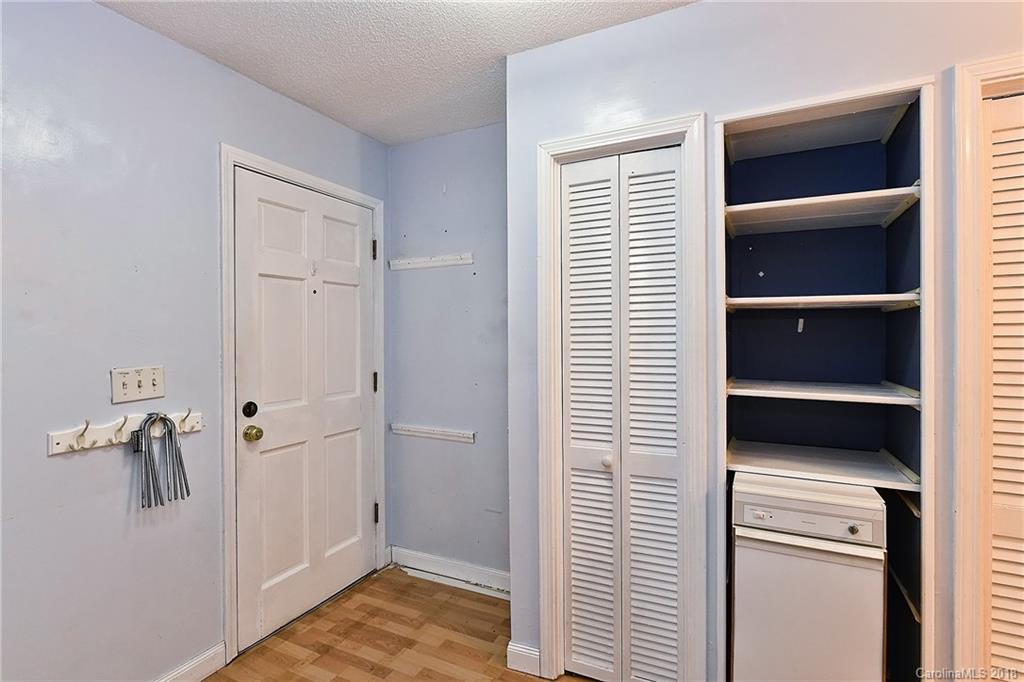 1053 Palmyra Drive Tega Cay, SC 29708 - Photo 12 of 35 Gallery Image 12