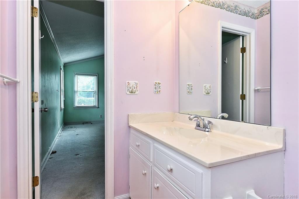 1053 Palmyra Drive Tega Cay, SC 29708 - Photo 15 of 35 Gallery Image 15