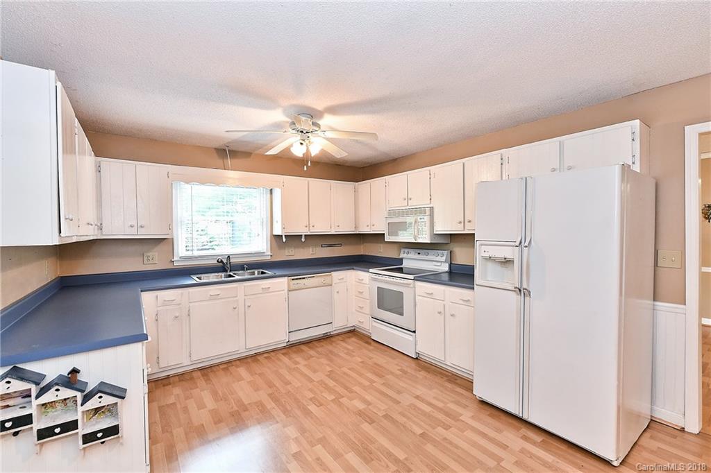 1053 Palmyra Drive Tega Cay, SC 29708 - Photo 6 of 35 Gallery Image 6
