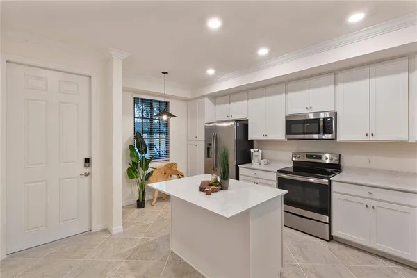 $2,750 | 17510 Gawthrop Drive, Unit 104, Bradenton, FL 34211