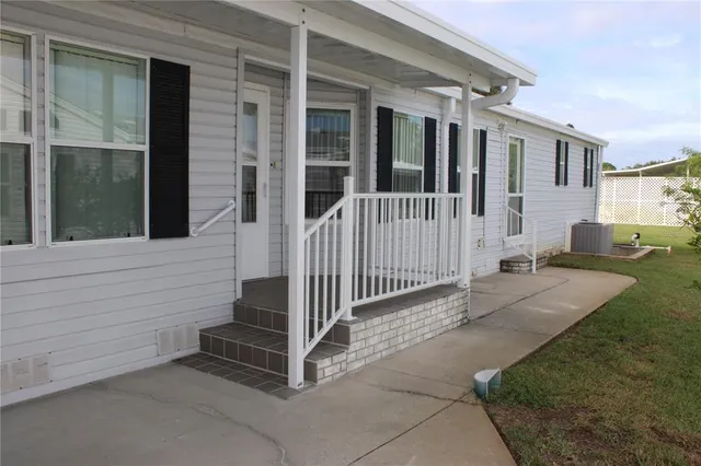 $279,900 | 709 Helmsman Lane, Edgewater, FL 32141