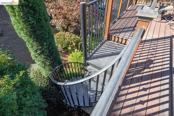 $1,395,000 | 9400 Mountain Boulevard, Oakland, CA 94605