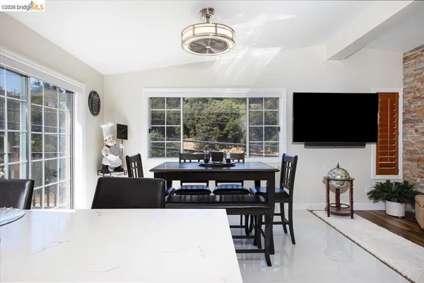 $1,395,000 | 9400 Mountain Boulevard, Oakland, CA 94605