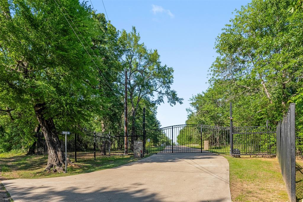 14354 Ridge Lane Malakoff, TX 75148 - Photo 38 of 40 a view of a park with tree s