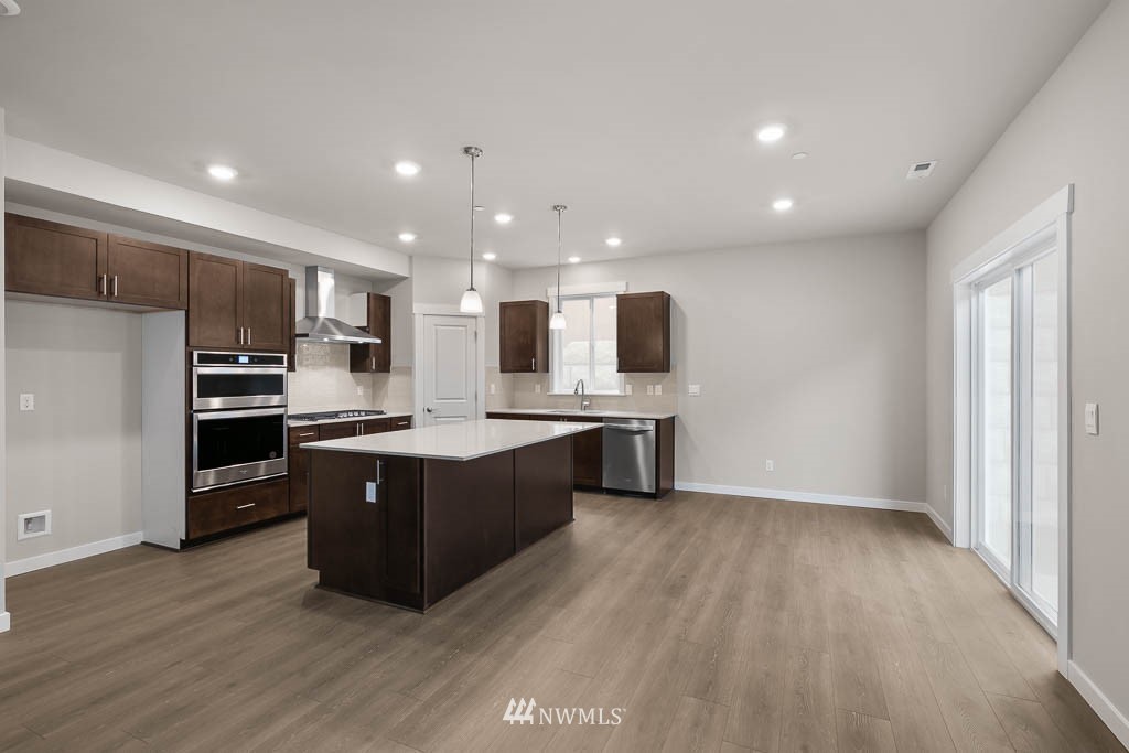21131 Meridian Drive Southeast, Unit P24 Bothell, WA 98021 - Photo 2 of 38 Gallery Image 2