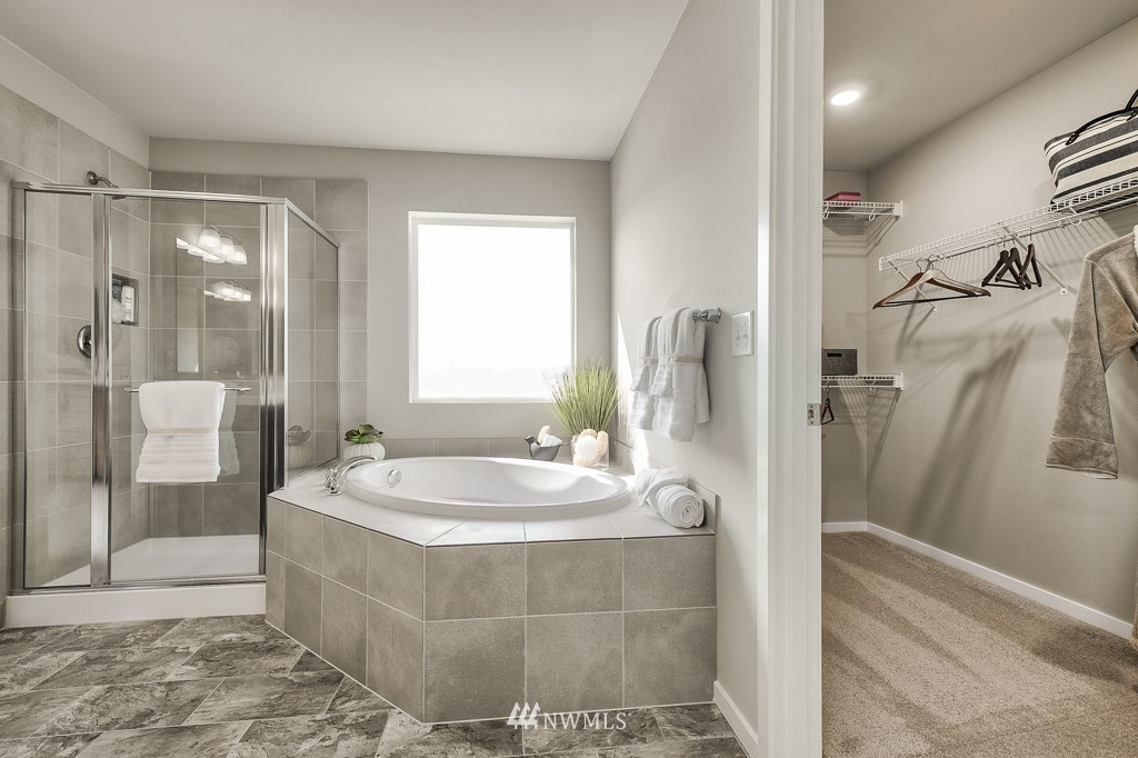 21131 Meridian Drive Southeast, Unit P24 Bothell, WA 98021 - Photo 11 of 38 Gallery Image 11