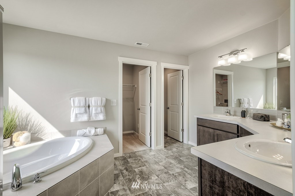 21131 Meridian Drive Southeast, Unit P24 Bothell, WA 98021 - Photo 15 of 38 Gallery Image 15