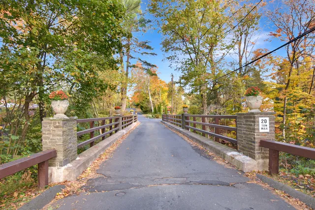 $1,249,000 | 55 Sunny Reach Drive, West Hartford, CT 06117