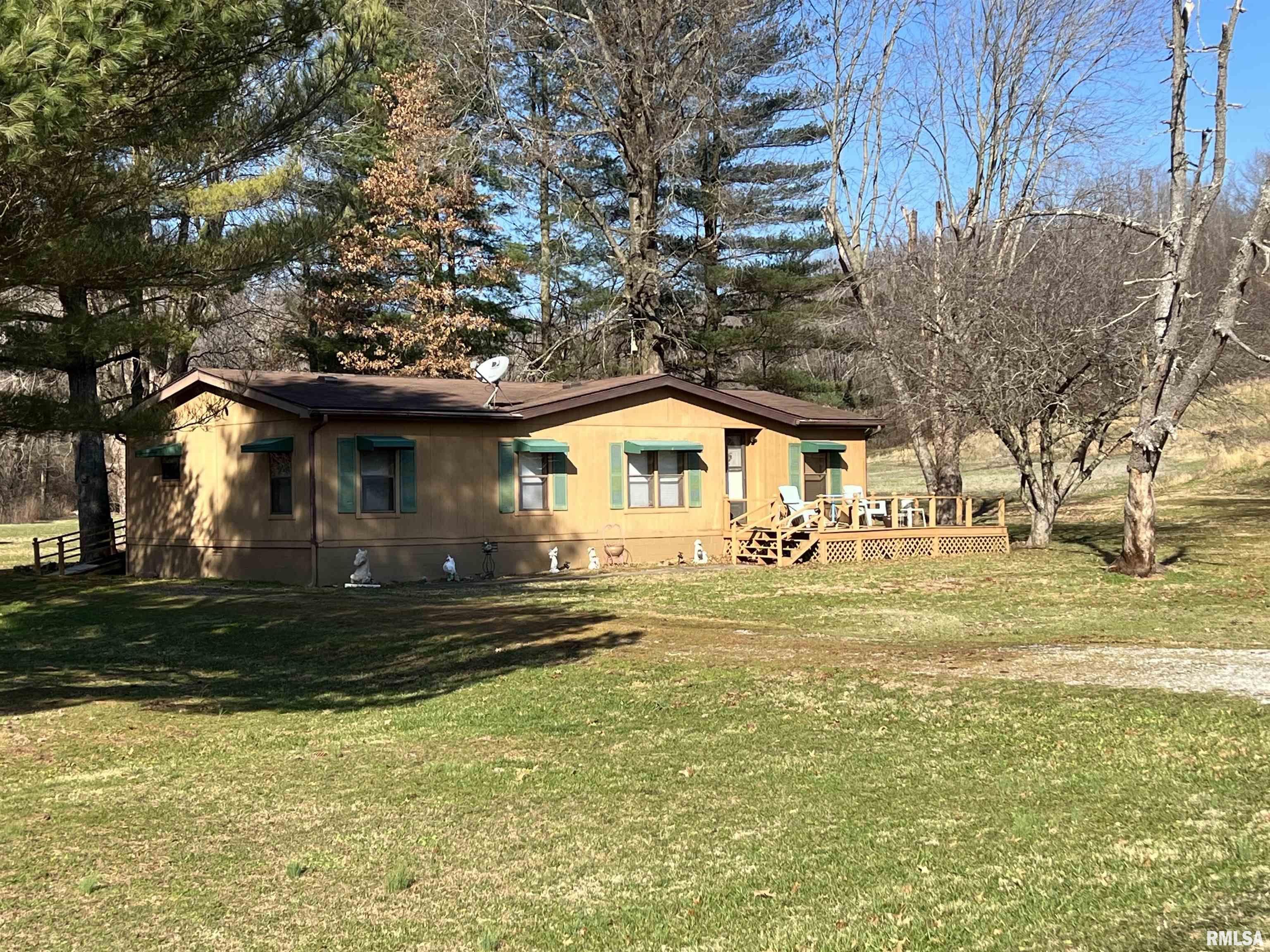 355 Beech Grove Road Wolf Lake, IL 62998 - Photo 1 of 33 Gallery Image 1