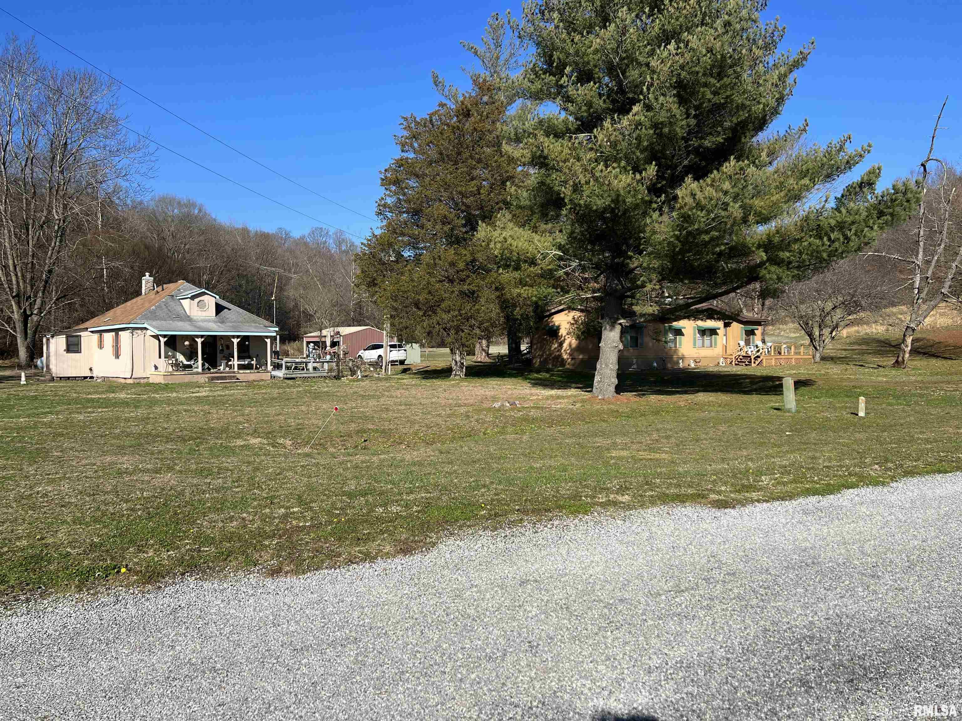 355 Beech Grove Road Wolf Lake, IL 62998 - Photo 3 of 33 Gallery Image 3