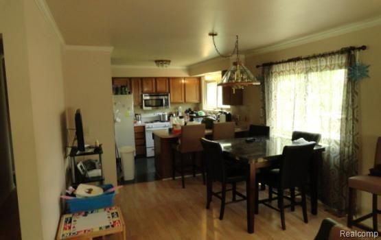 1510 Colony Drive Rochester Hills, MI 48307 - Photo 2 of 9