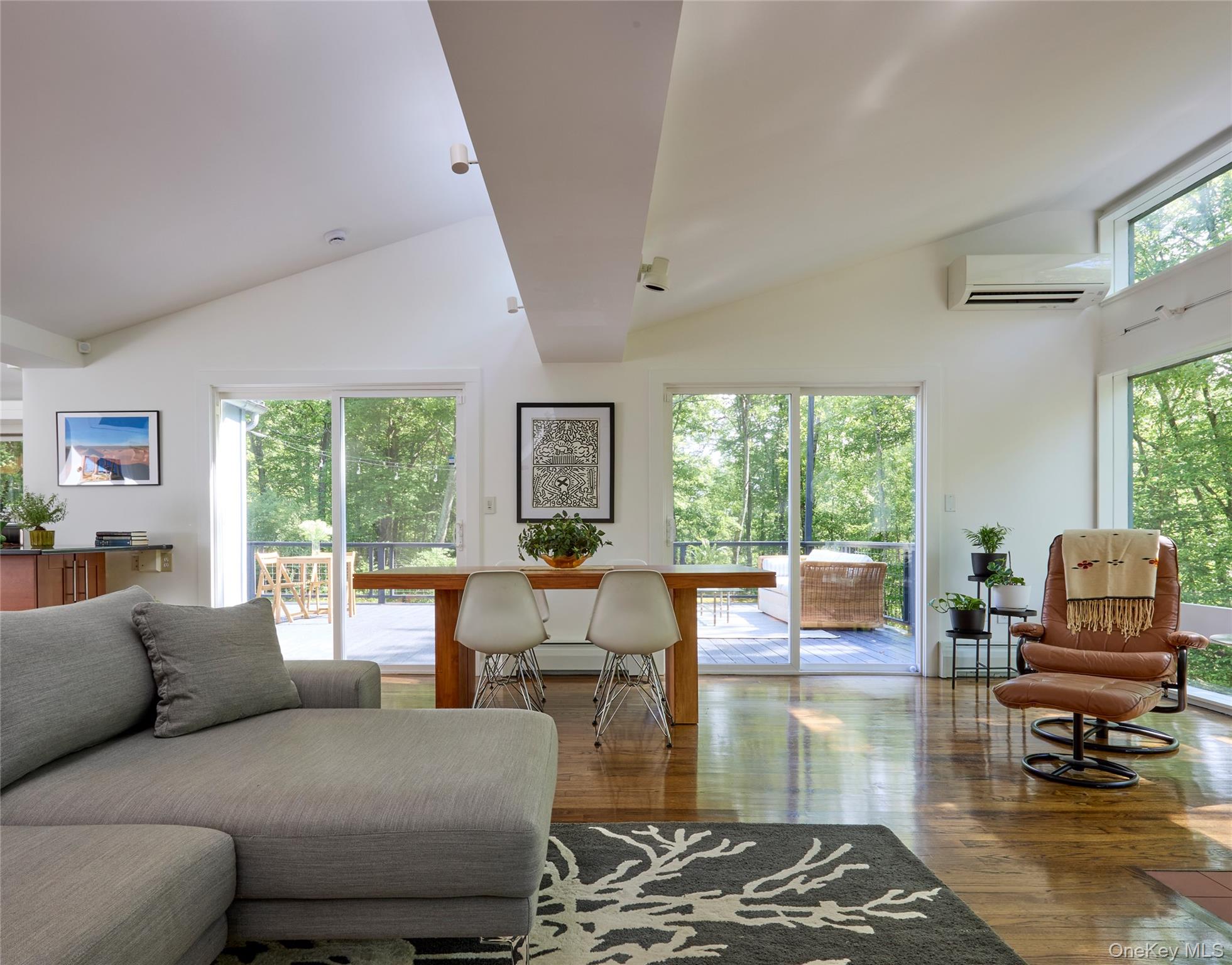 611 North Clove Road Millbrook, NY 12545 - Photo 7 of 25