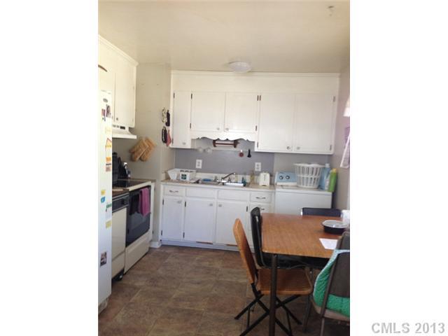 832 Tilden Road, Unit 2 Charlotte, NC 28214 - Photo 3 of 12 Gallery Image 3