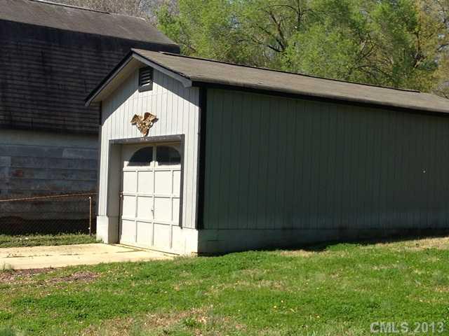 832 Tilden Road, Unit 2 Charlotte, NC 28214 - Photo 10 of 12 Gallery Image 10