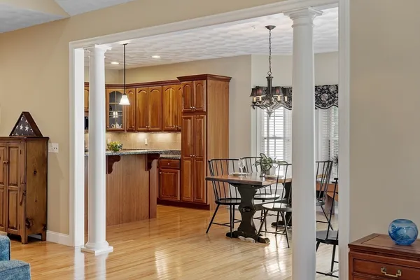 $870,000 | 121 Cortland Drive, North Andover, MA 01845