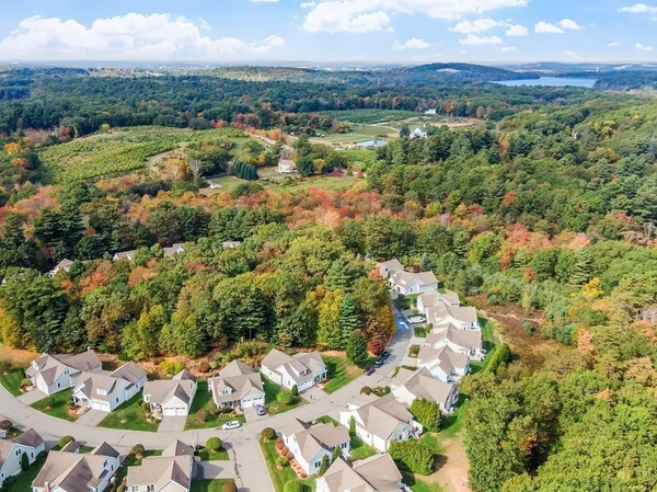 $870,000 | 121 Cortland Drive, North Andover, MA 01845