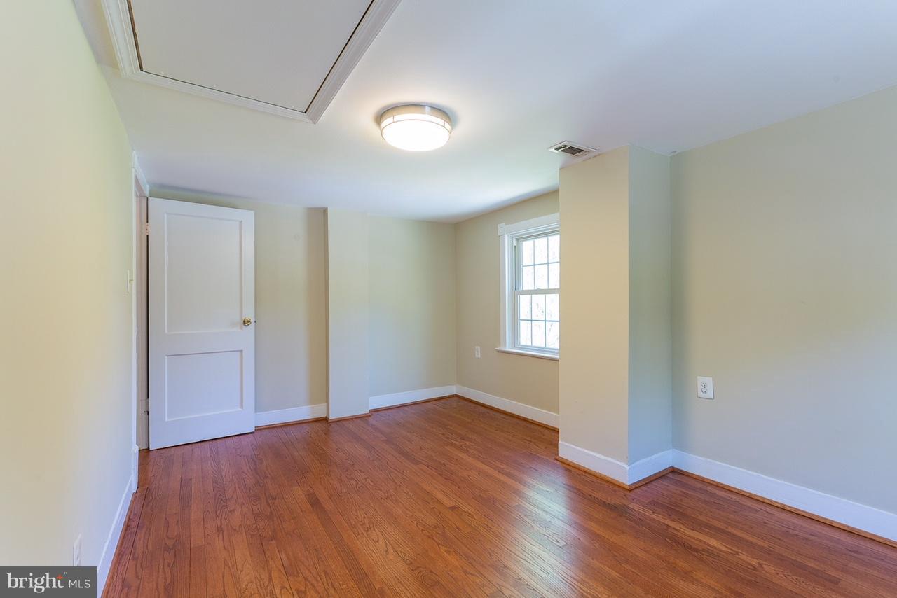 18640 Jerusalem Church Road Poolesville, MD 20837 - Photo 11 of 21 Interior (General)