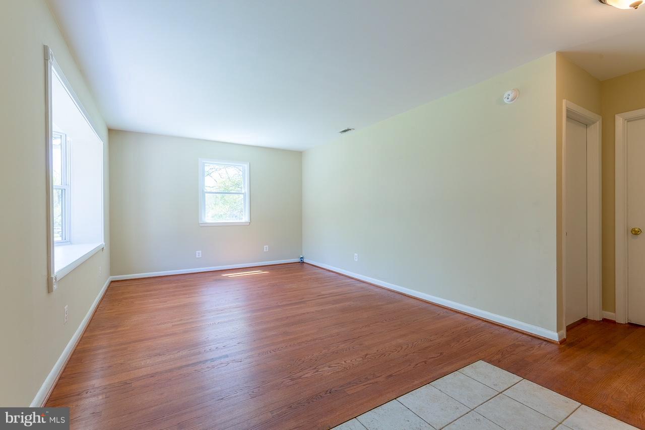18640 Jerusalem Church Road Poolesville, MD 20837 - Photo 18 of 21 Interior (General)