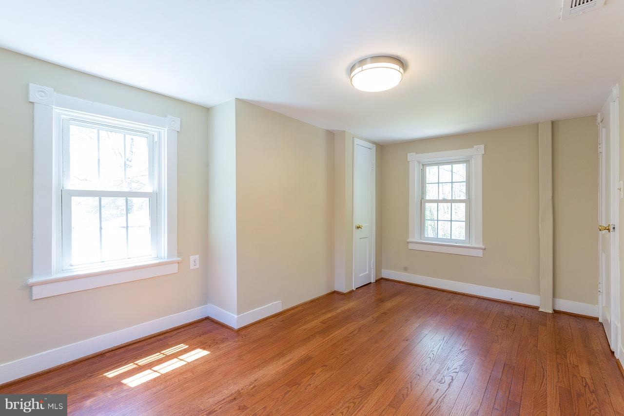 18640 Jerusalem Church Road Poolesville, MD 20837 - Photo 5 of 21 Interior (General)