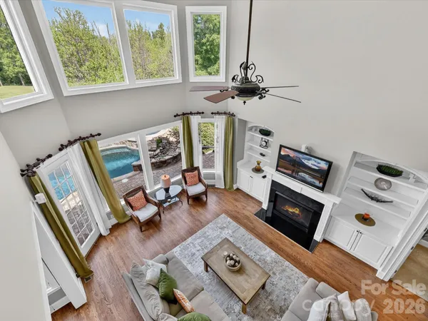 $1,149,000 | 404 3 Greens Drive, Huntersville, NC 28078