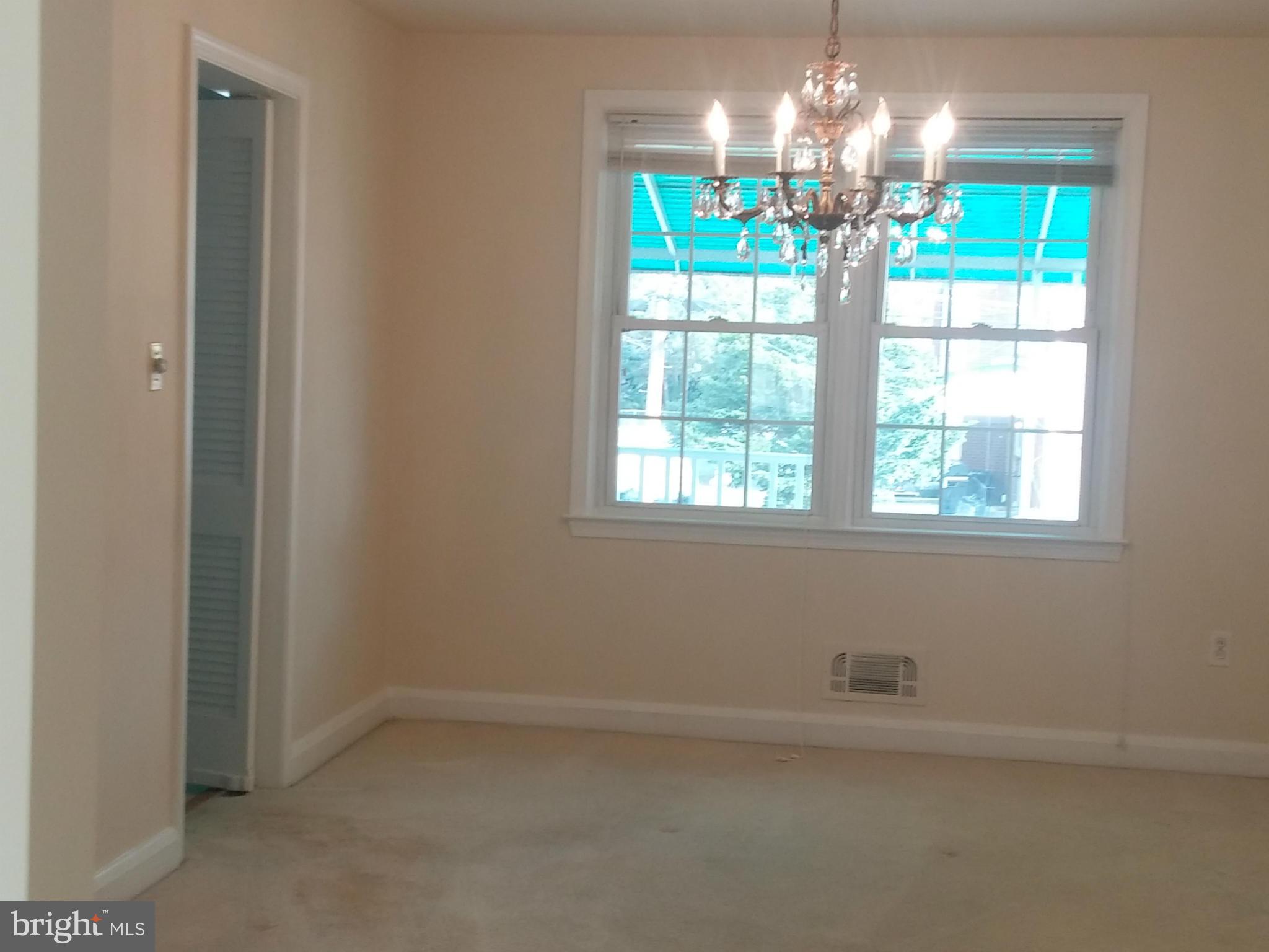 8505 Pleasant Plains Road Baltimore, MD 21286 - Photo 8 of 26 Dining Room
