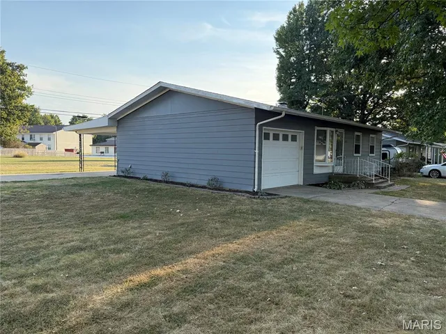 $163,000 | 204 Northmoor Drive, Jerseyville, IL 62052