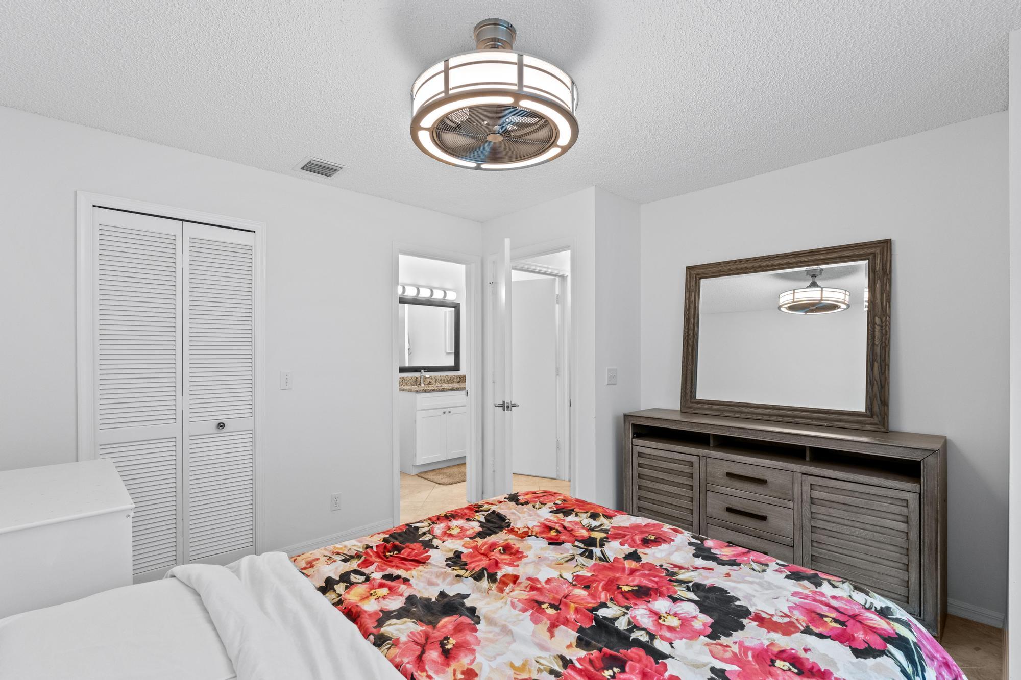 212 Trails End Greenacres, FL 33413 - Photo 23 of 47 A7401545