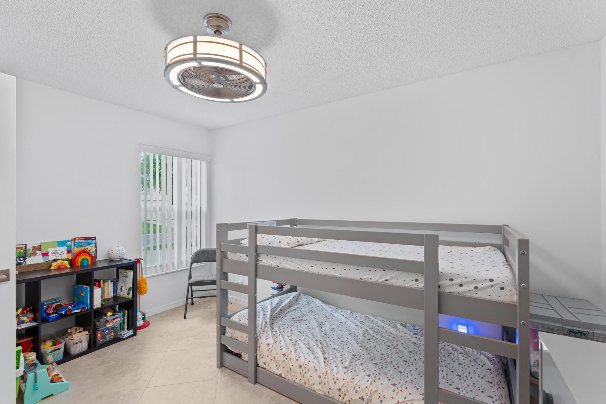 212 Trails End Greenacres, FL 33413 - Photo 29 of 47 A7401563