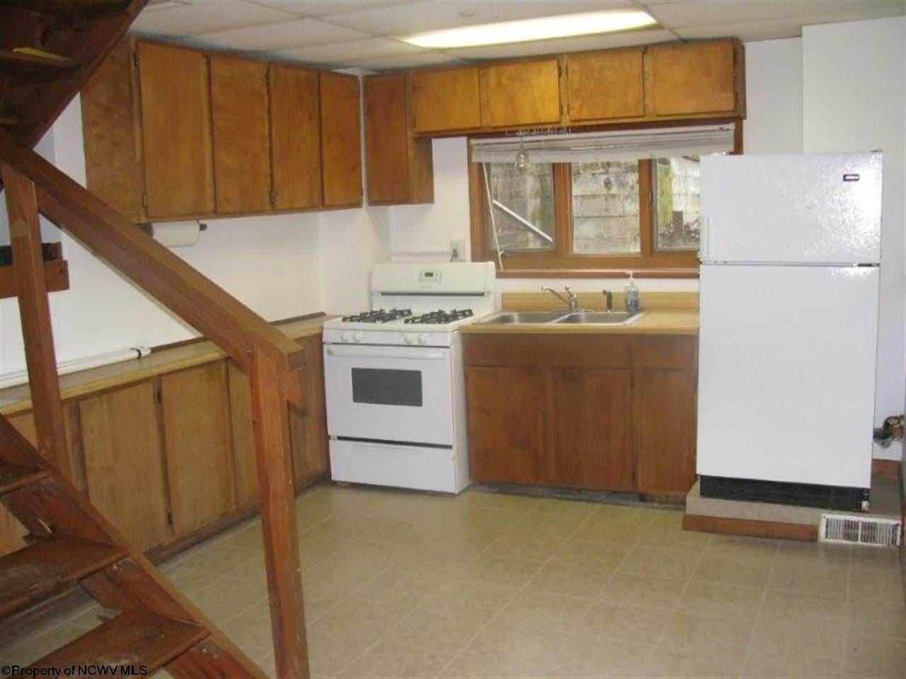 518 Ices Run Road Fairmont, WV 26554 - Photo 4 of 15 Gallery Image 4