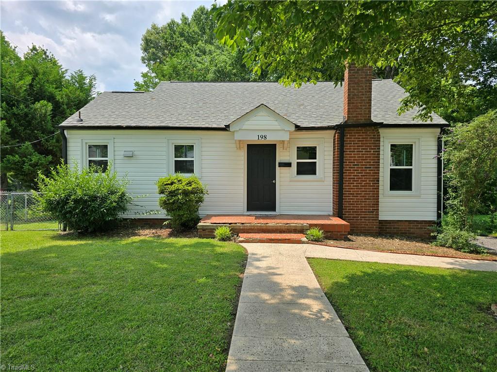 198 Spring Street Mocksville, NC 27028 - Photo 2 of 22