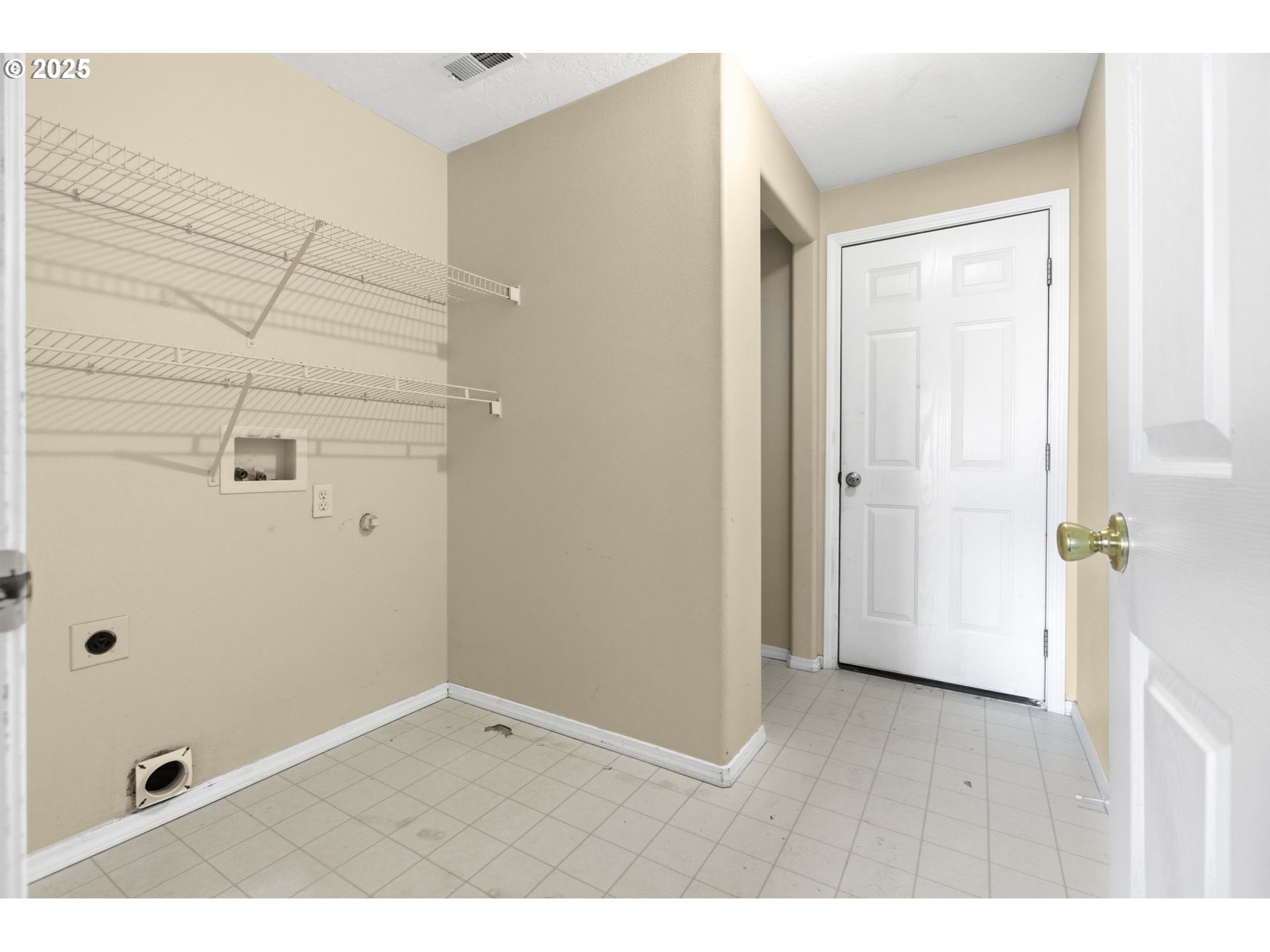 3818 Longridge Drive Springfield, OR 97478 - Photo 17 of 42