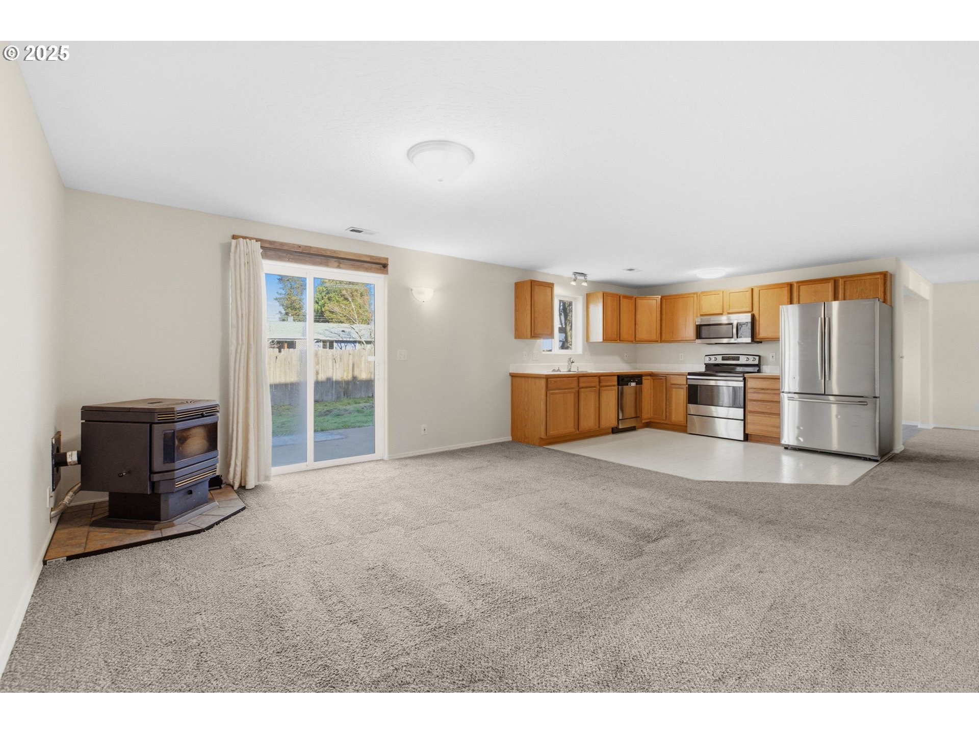 3818 Longridge Drive Springfield, OR 97478 - Photo 18 of 42