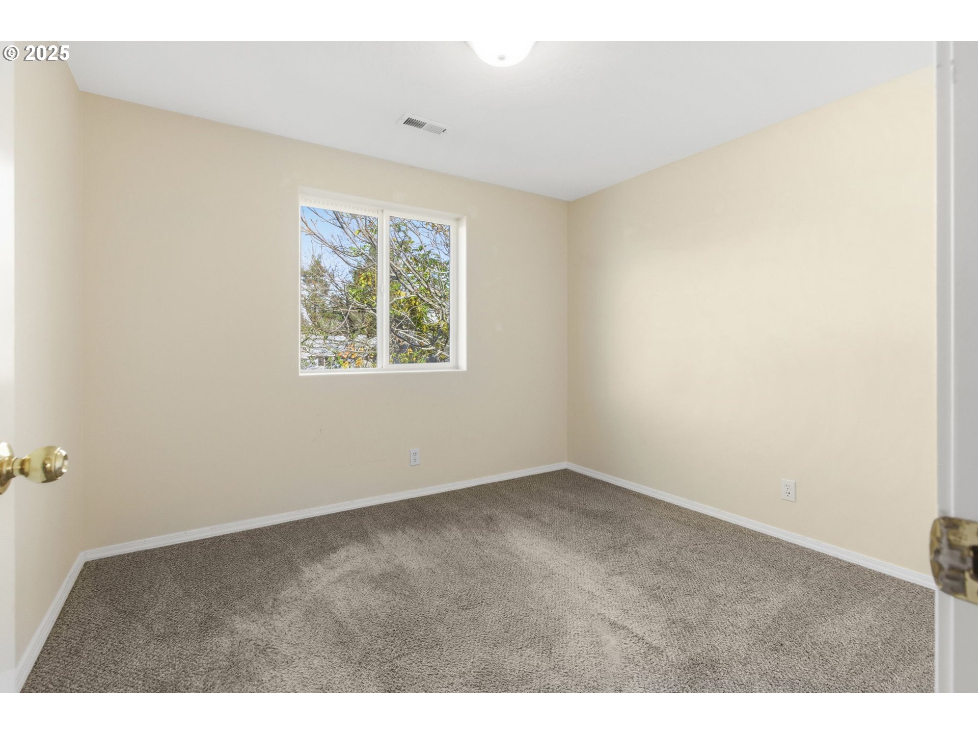 3818 Longridge Drive Springfield, OR 97478 - Photo 32 of 42