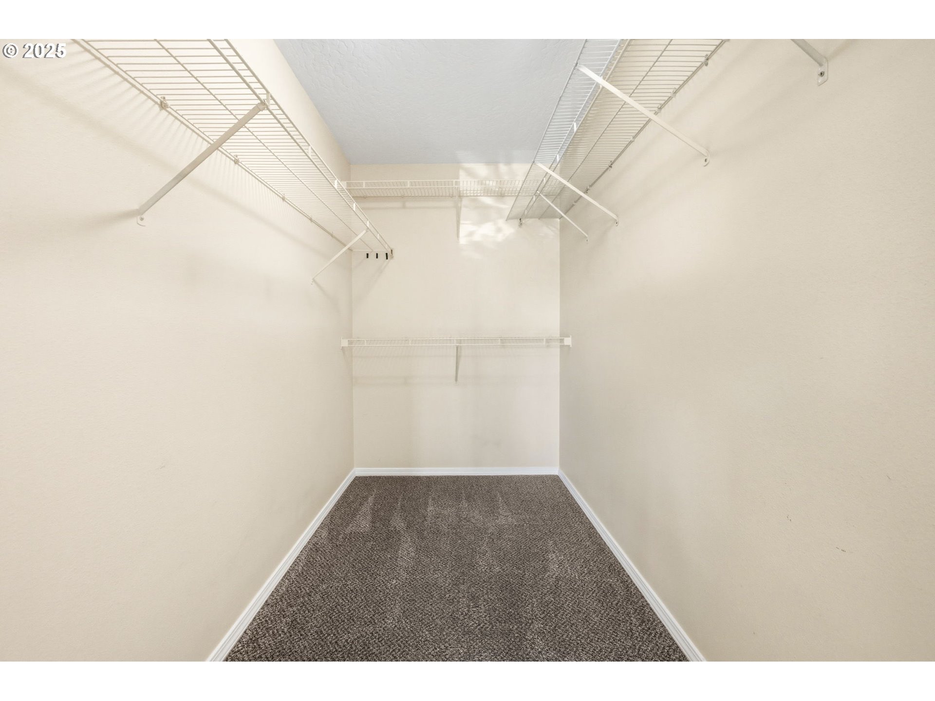 3818 Longridge Drive Springfield, OR 97478 - Photo 35 of 42