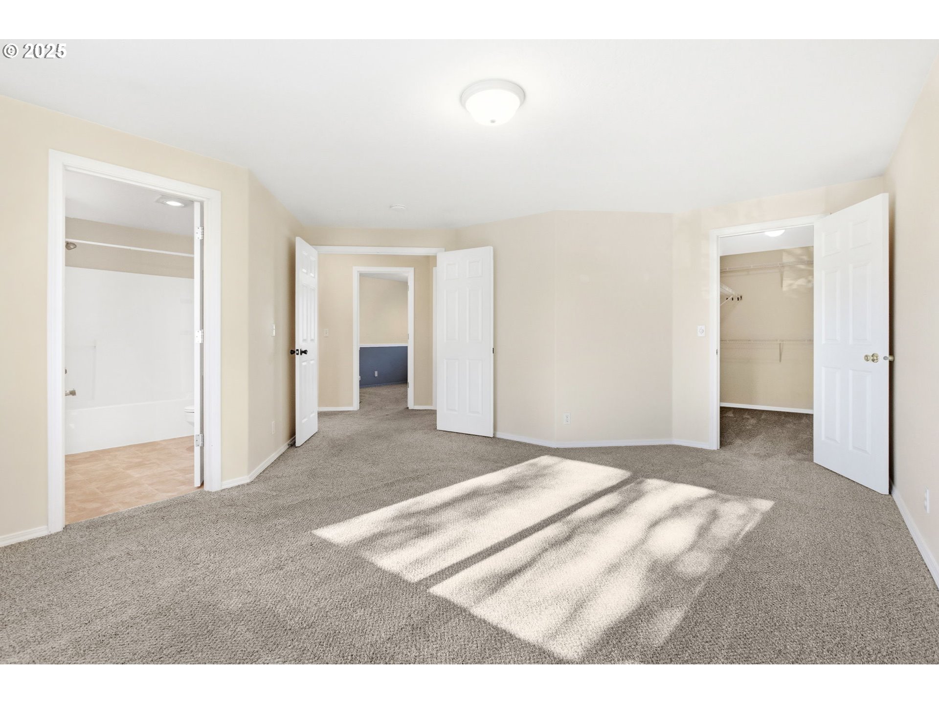 3818 Longridge Drive Springfield, OR 97478 - Photo 4 of 42