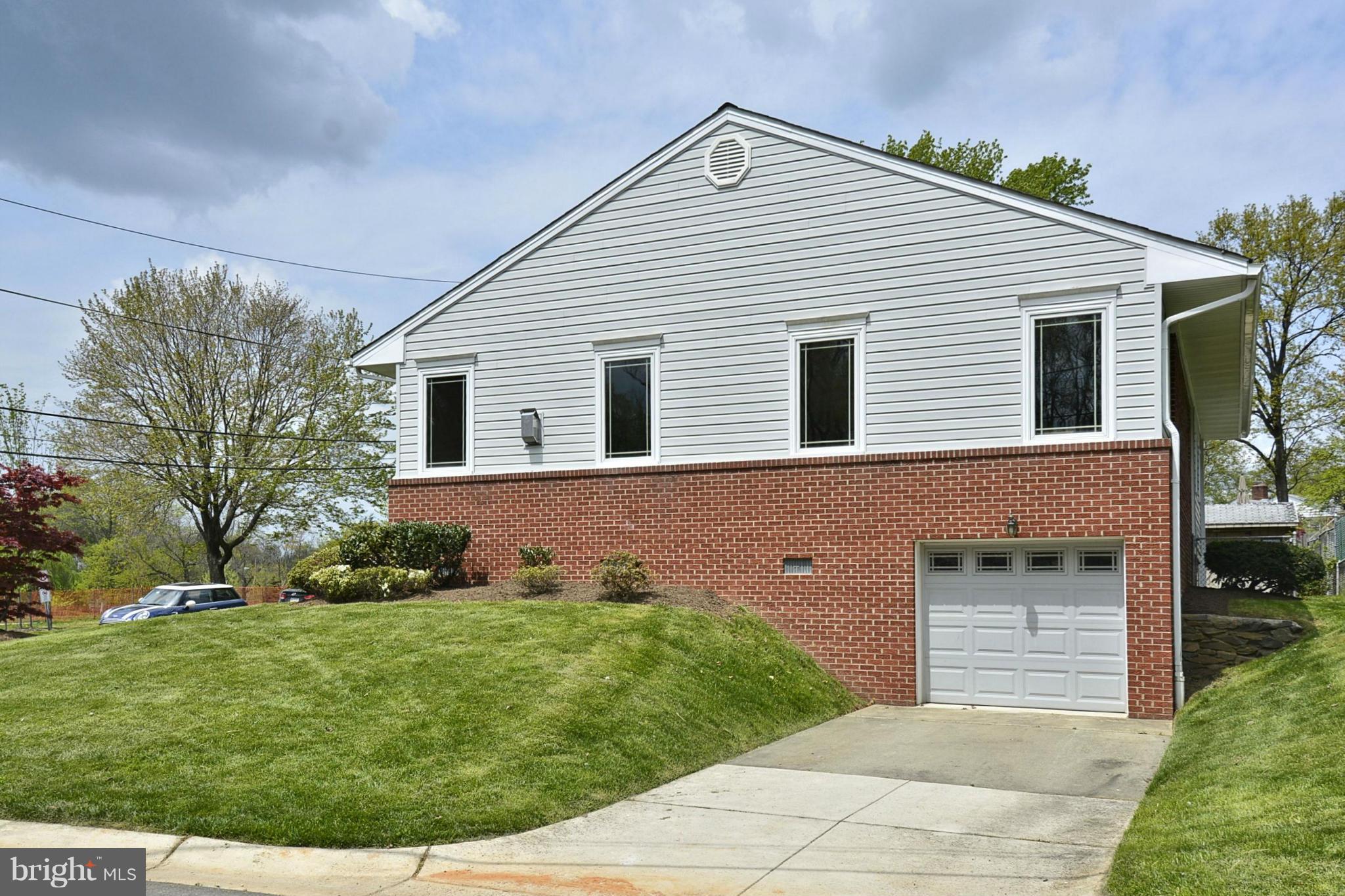 10501 Cascade Place Silver Spring, MD 20902 - Photo 2 of 28 Exterior (General)