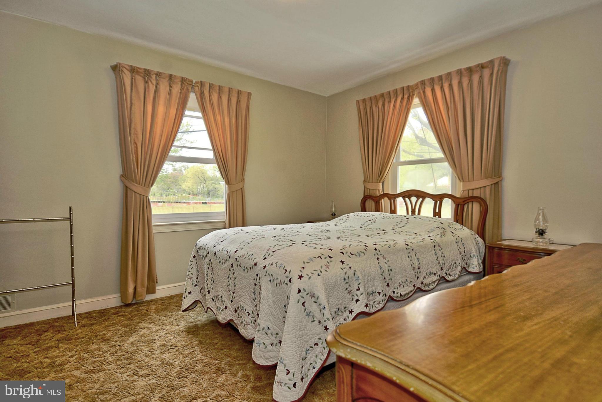 10501 Cascade Place Silver Spring, MD 20902 - Photo 15 of 28 Bedroom